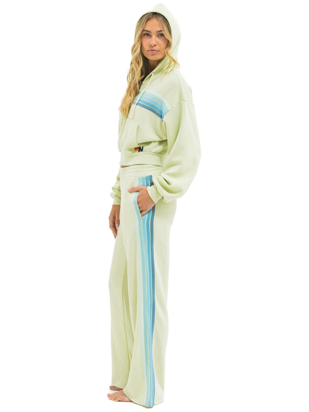 AVIATOR NATION NIP ๐ 5 STRIPE CROPPED ZIP HOODIE RELAXED LIME CREAM SEAFOAM ๐
XS - Picture 3 of 13